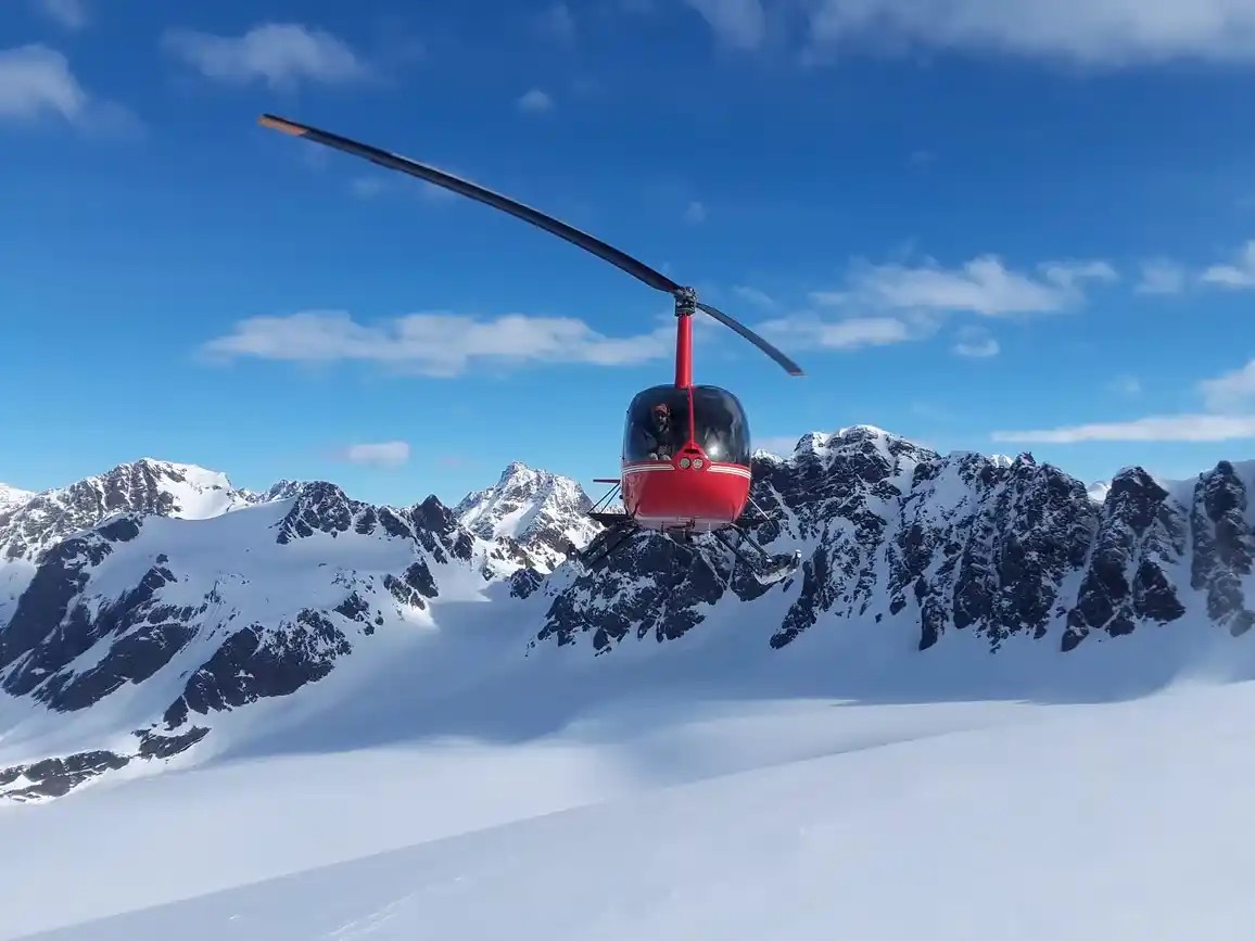 Marathon Helicopter.jpg